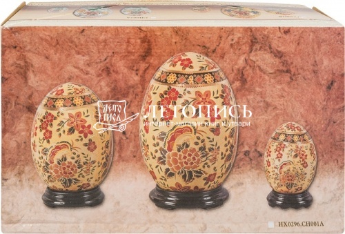 Пасхальный набор из трех декоративных керамических яиц на подставке фото 2